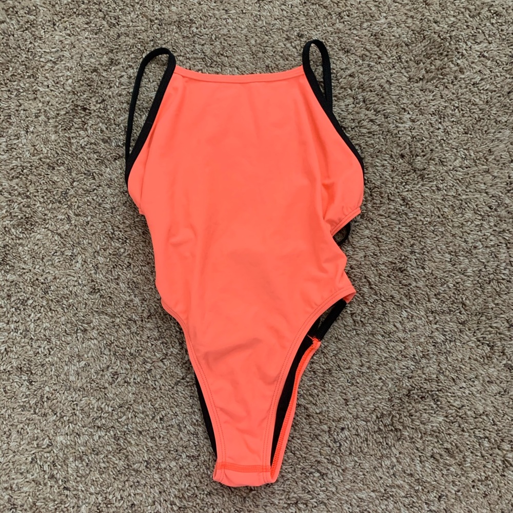 Papaya Tie back Jolyn